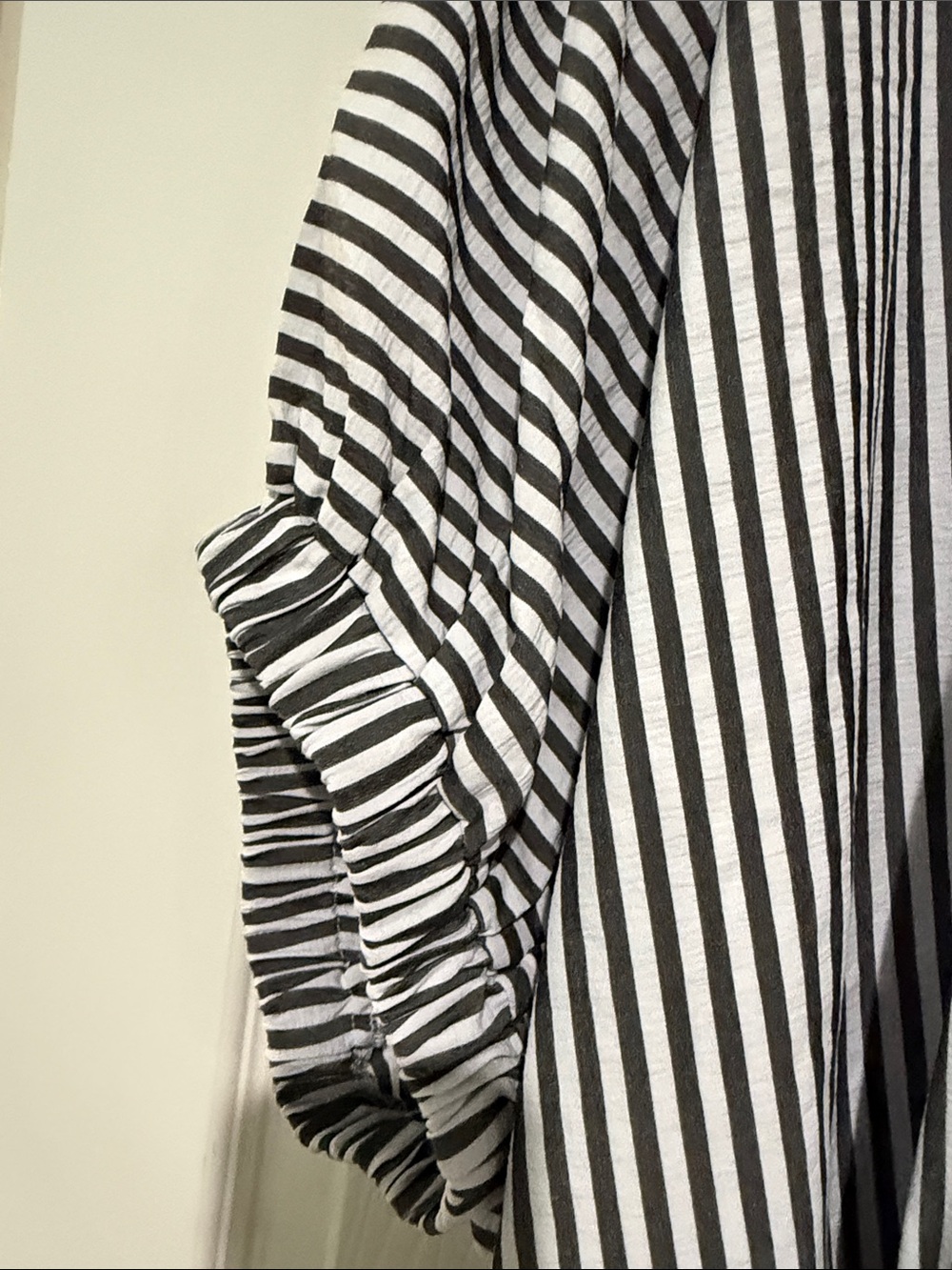 entro Black & White Striped V-Neck Tunic with Teal Trim - Picture 4 of 4